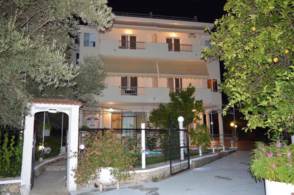 Margarita Apartments Nikiana Extérieur photo