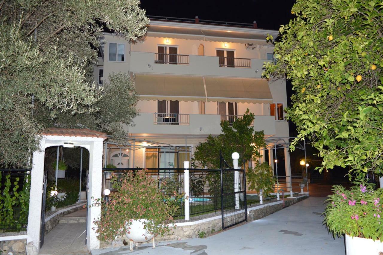 Margarita Apartments Nikiana Extérieur photo